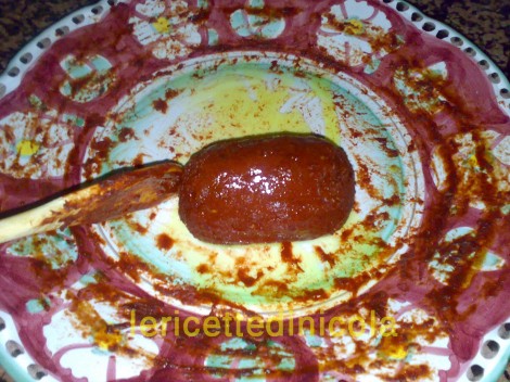 ricetta,estratto di pomodori,concentrato di pomodori,come preparare estratto di pomodori,ricetta con foto,tradizione siciliana.