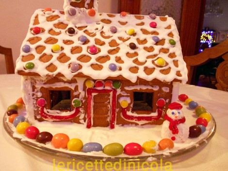 cucina,ricetta,ricette,ricette di natale,come assemblare gingerbread house,ricetta fotografata,ricette per bambini,
